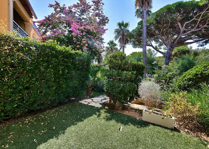 La Pinede - Maeva - Bord De 2 Pieces + Coin 6 Personnes - Prestige Mae-7691 Hyères