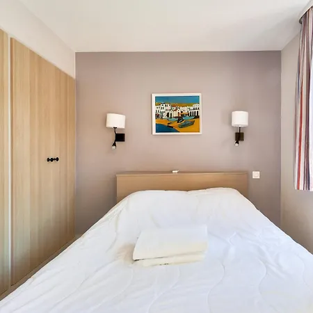 La Pinede - Maeva - Bord De 2 Pieces + Coin 6 Personnes - Prestige Mae-7691 * Hyères