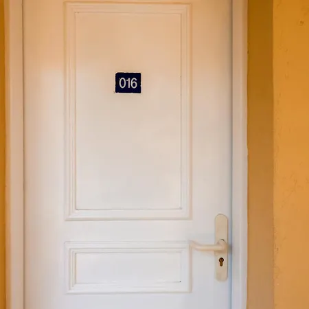 Apartmán La Pinede - Maeva - Bord De 2 Pieces + Coin 6 Personnes - Prestige Mae-7691 Hyères